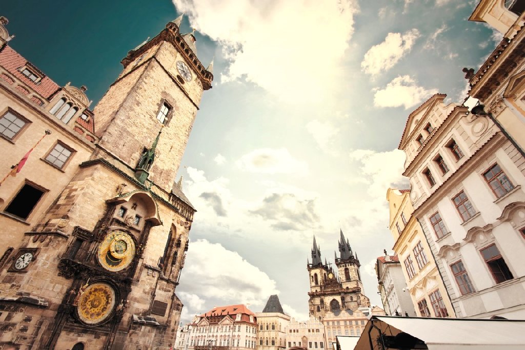 Praga - Piata de Craciun in orasul celor 100 de turnuri